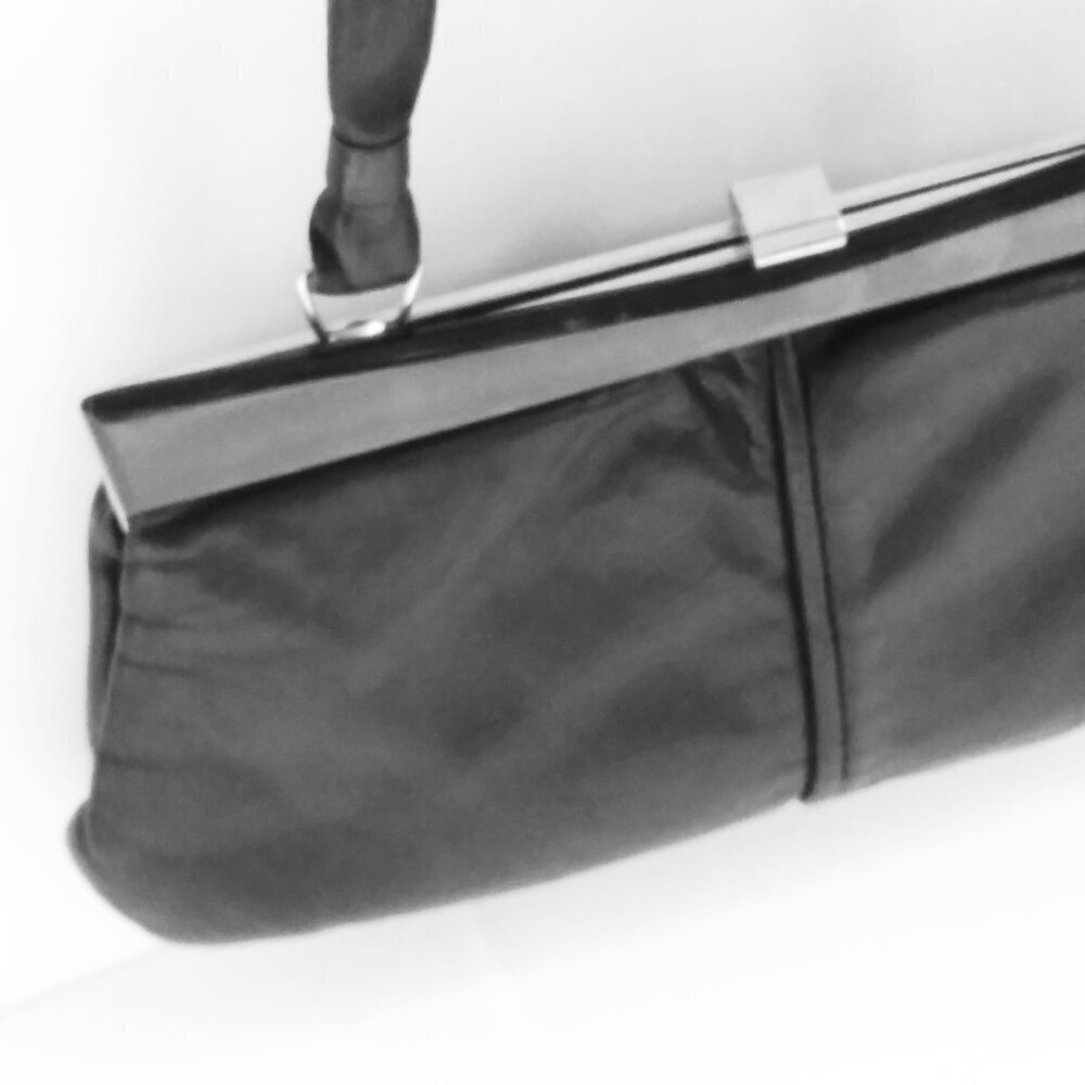 Unique Vintage Black Leather Satchel/Shoulder Frame Bag wth Chic Sleek Features - Picture 4 of 15